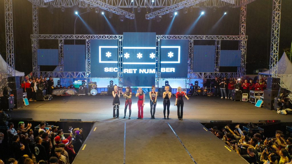 Music Vaganza Festival North Sulawesi at Pohon Kasih Megamas Manado